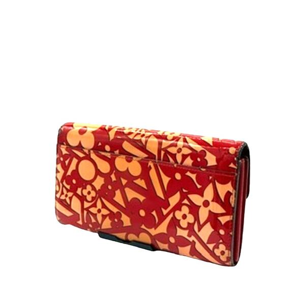 Louis Vuitton  Patent Sweet Monogram Sarah Wallet Pomme D'Amour*Limited Edition - Picture 4 of 16